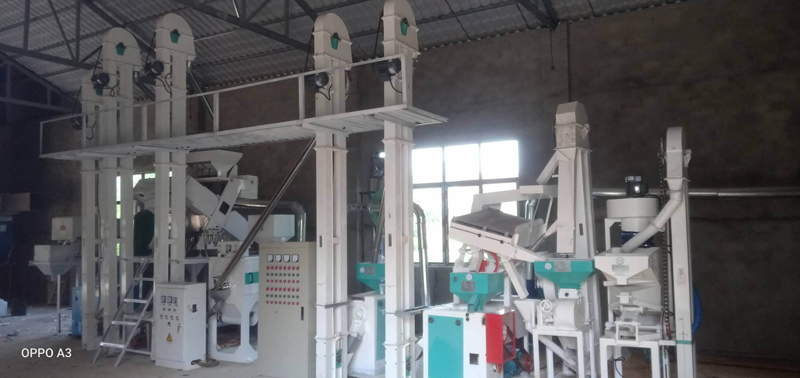 吉林长春NZJ15型大米小米成套加工设备安装调试完毕